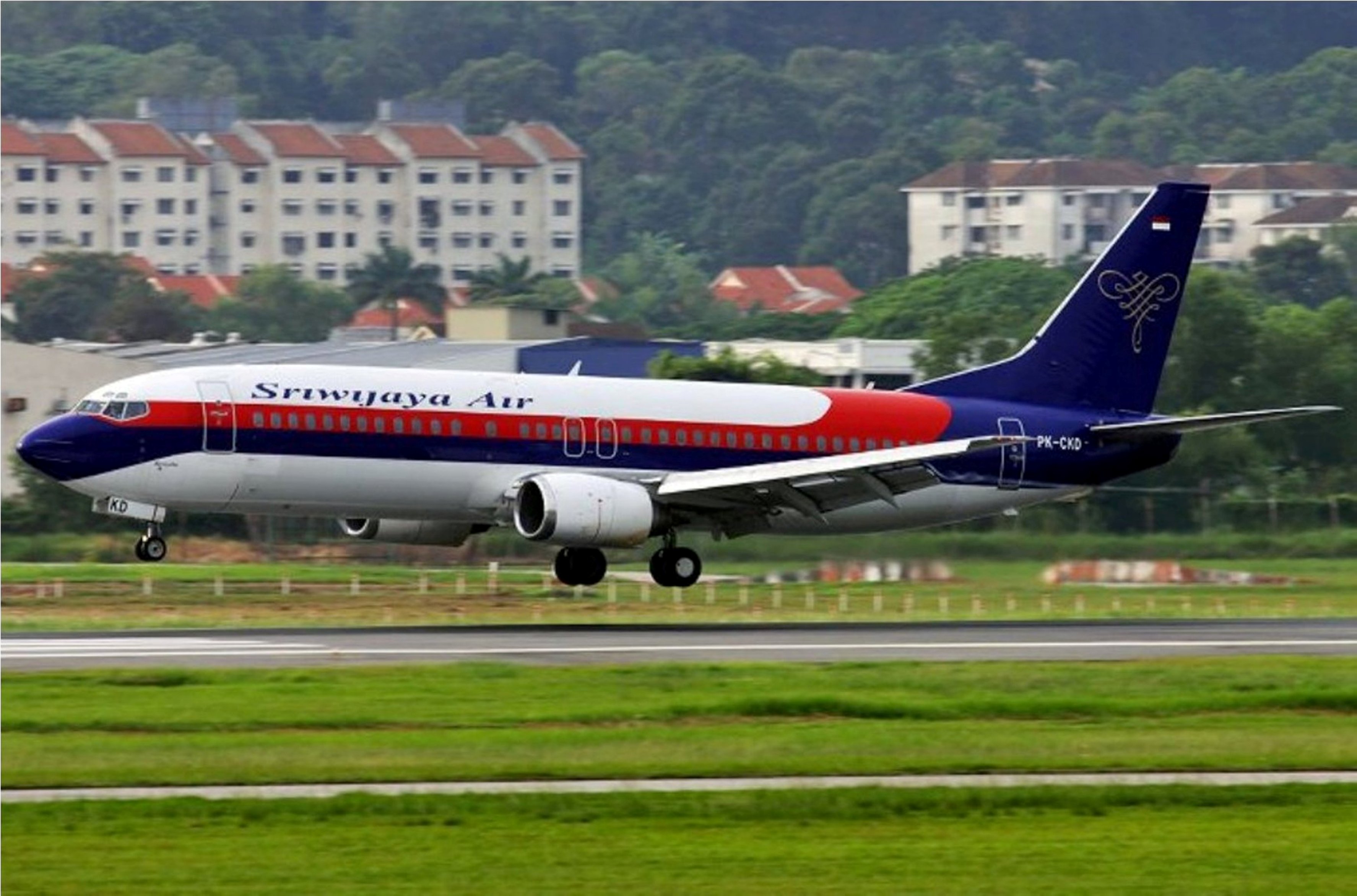 Horeee.. Maskapai Sriwijaya Air Mendarat Di Bandara Silangit - Kedai Pena