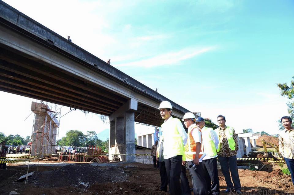 FOTO Proyek Jalan Tol Bocimi Dilanjutkan Kedai Pena